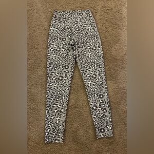 Aerie Offline Gray and Black Animal Print Leggings.